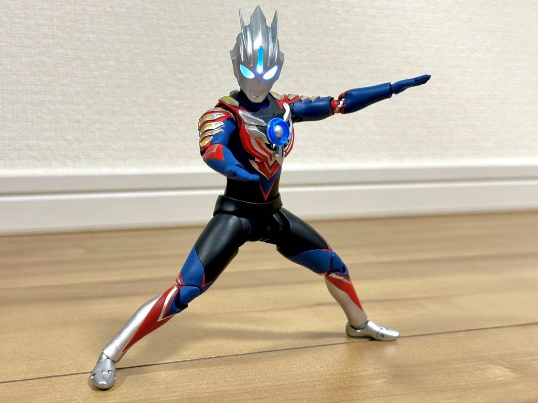 改造 発光 ウルトラマンオーブ ハリケーンスラッシュ S.H.Figuarts