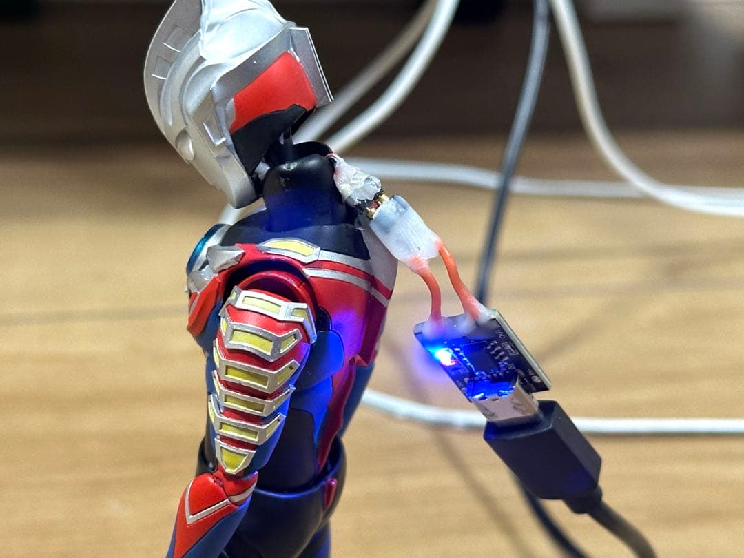 改造 発光 ウルトラマンオーブ ハリケーンスラッシュ S.H.Figuarts