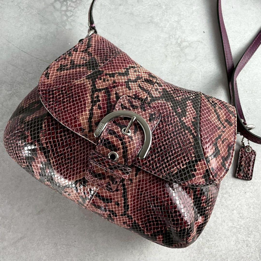 ✨稀少✨未使用✨コーチ　ショルダーバッグ パイソン柄　ソーホー　パープル ✨稀少✨未使用✨コーチ ショルダーバッグ パイソン柄 ソーホー