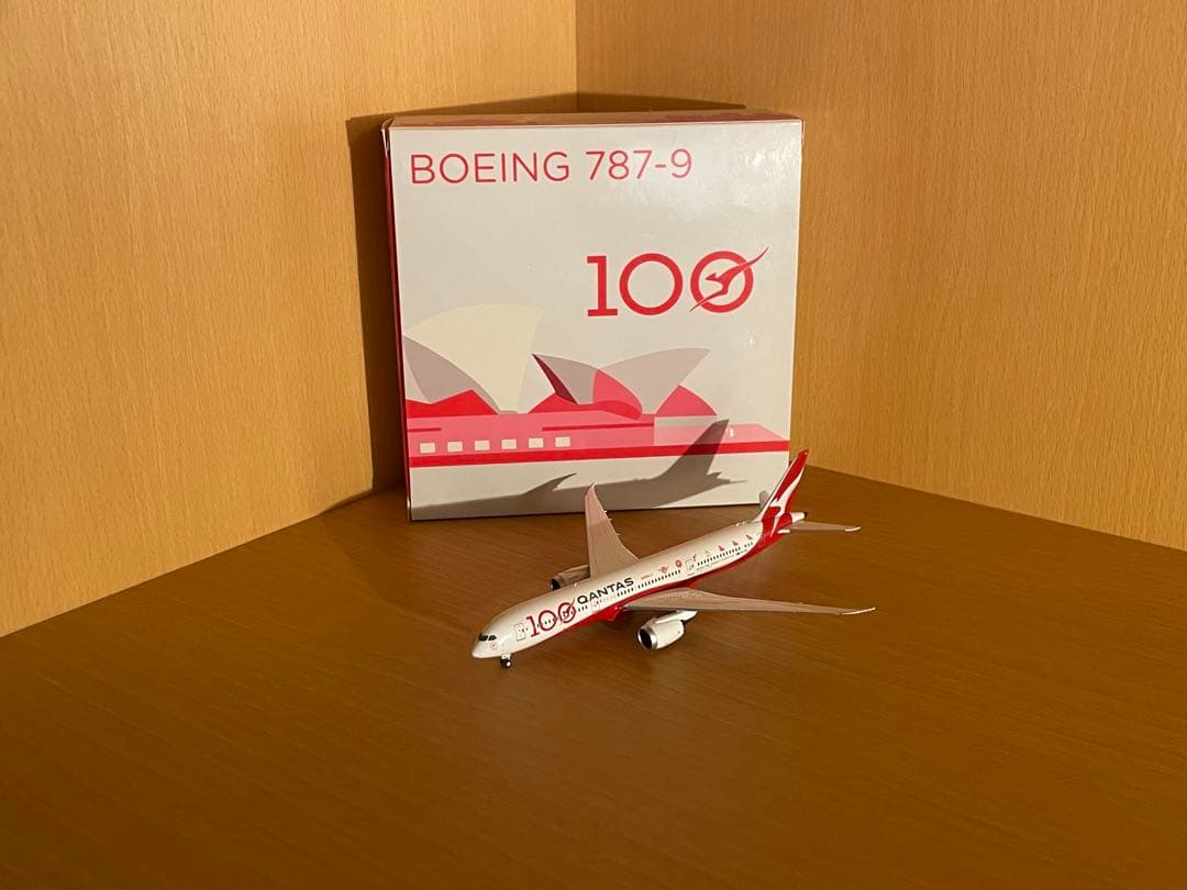 仲*介様 NG models カンタス航空 ボーイング787-9 100周年記念 - メルカリ