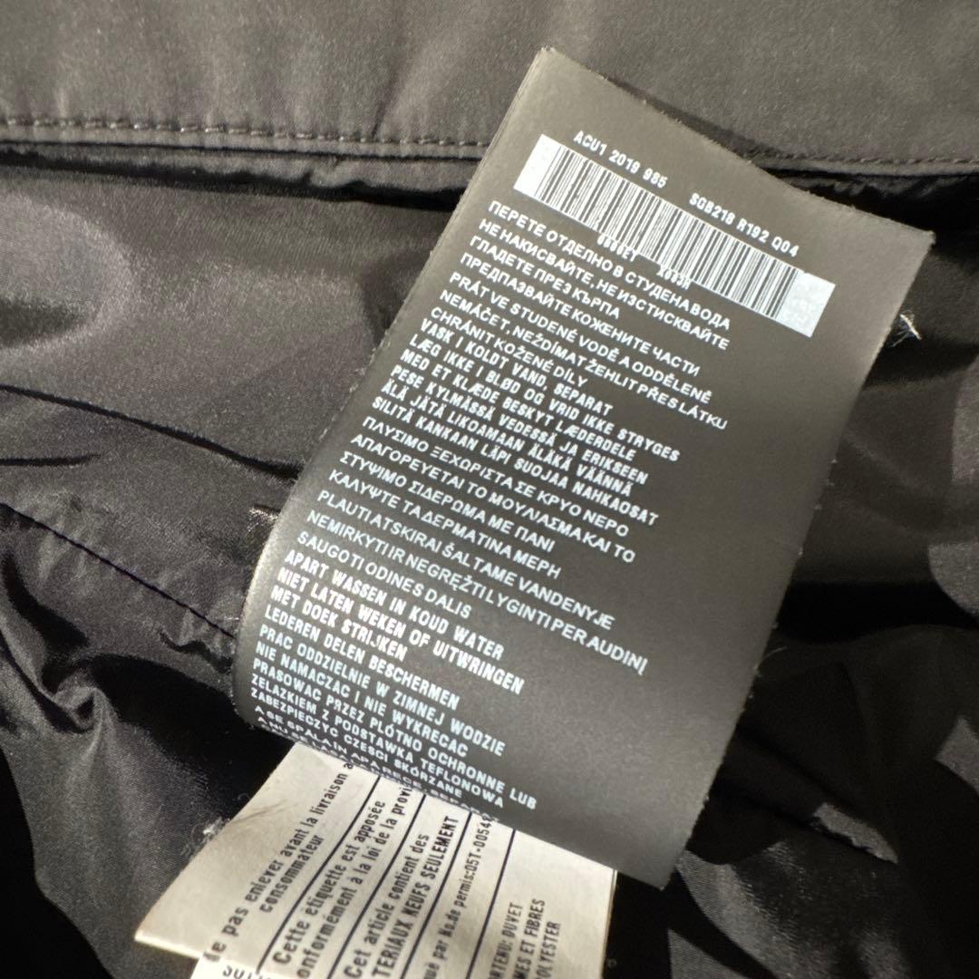 PRADA フード付きロングダウンジャケット 三角ロゴ SGB218 XL - メルカリ