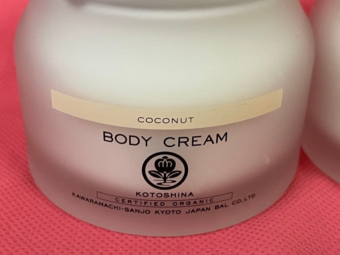 ☆ KOTOSHINA （コトシナ）ボディクリーム COCONUT 180ml☆ kwailnara