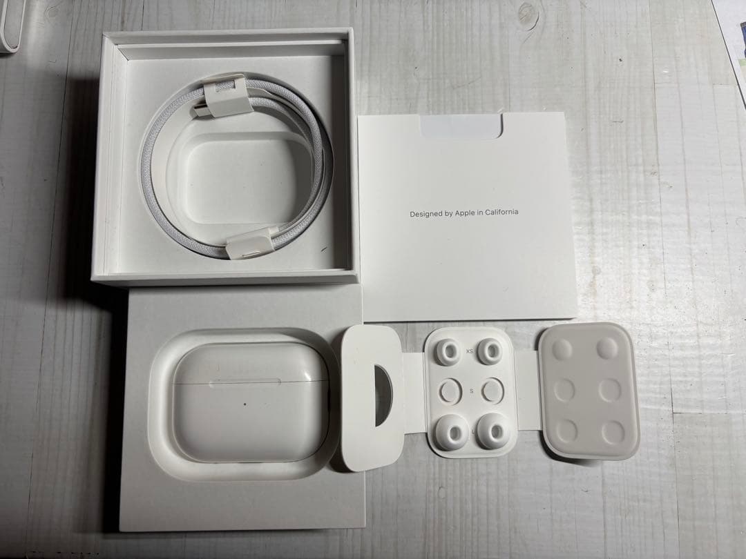 【美品❗️】Apple AirPods Pro 2 本体　タイプC 付属品多数 楽天市場】AirPods Pro 第2世代 MTJV3J/A （USB-C）MagSafe対応 : らい