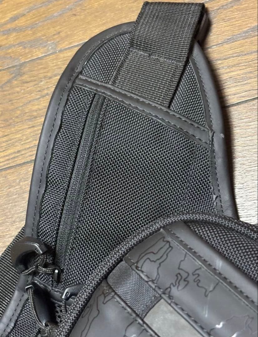 クシタニ レッグバッグ 限定 ブラック K-3588B - メルカリ