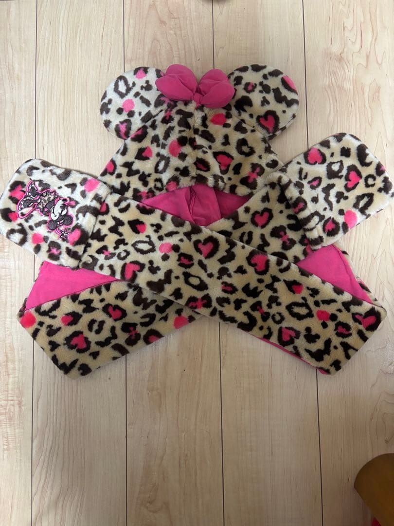 ミニー・マウス風ヒョウ柄マフラーキャップ - メルカリ