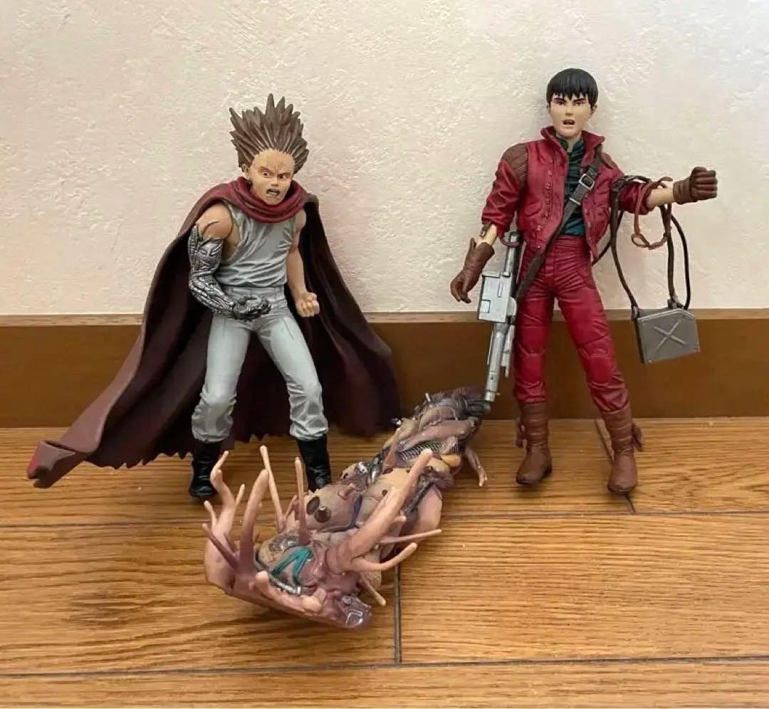 AKIRA アキラ フィギュア2体セット 金田＆鉄雄 - メルカリ