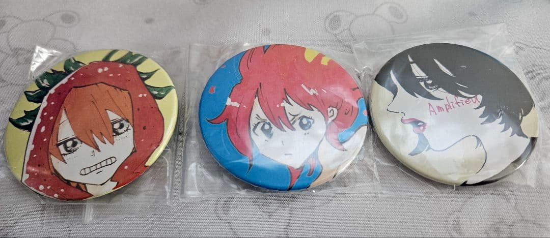 ヒトリエ キーホルダー、缶バッジ - メルカリ