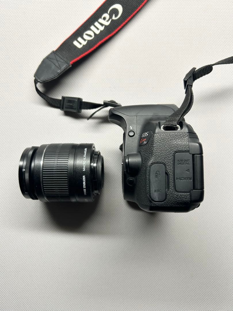 Canon EOS Kiss X6i カメラ 収納バッグ ストロボ 付き