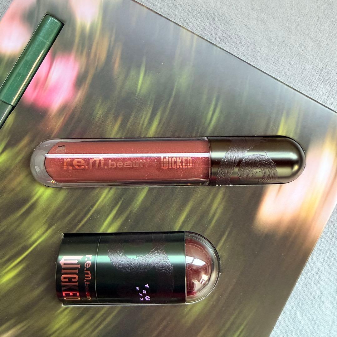 箱難あり r.e.m.beauty WICKED エルファバ メイクセット