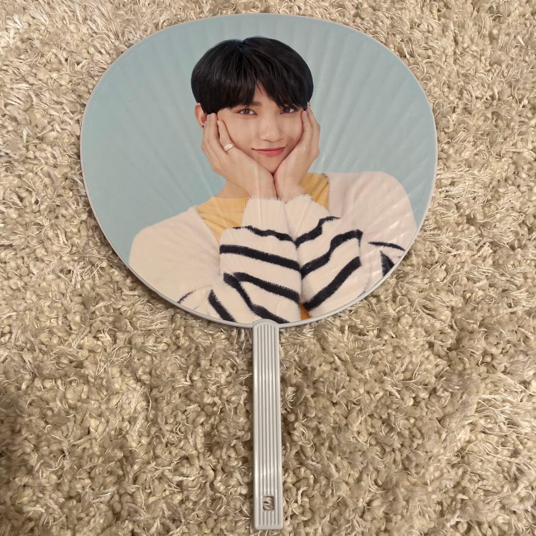 SEVENTEEN ジョシュア うちわ HANA - メルカリ