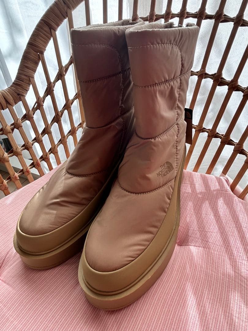 ノースフェイス カルミア ヌプシ ブーツ ベージュ ヒール 26cm - メルカリ