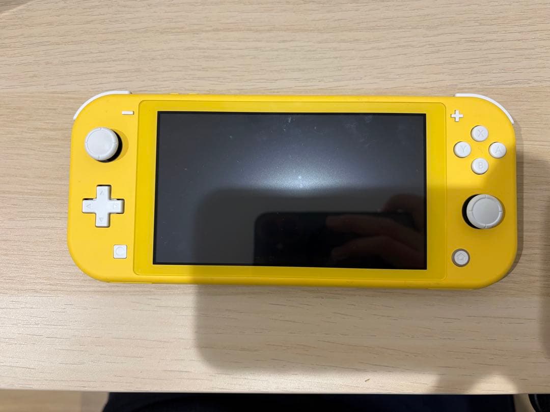 Nintendo Switch Lite イエロー Nintendo Switch Lite, Compact Lightweight Handheld Console, 32GB