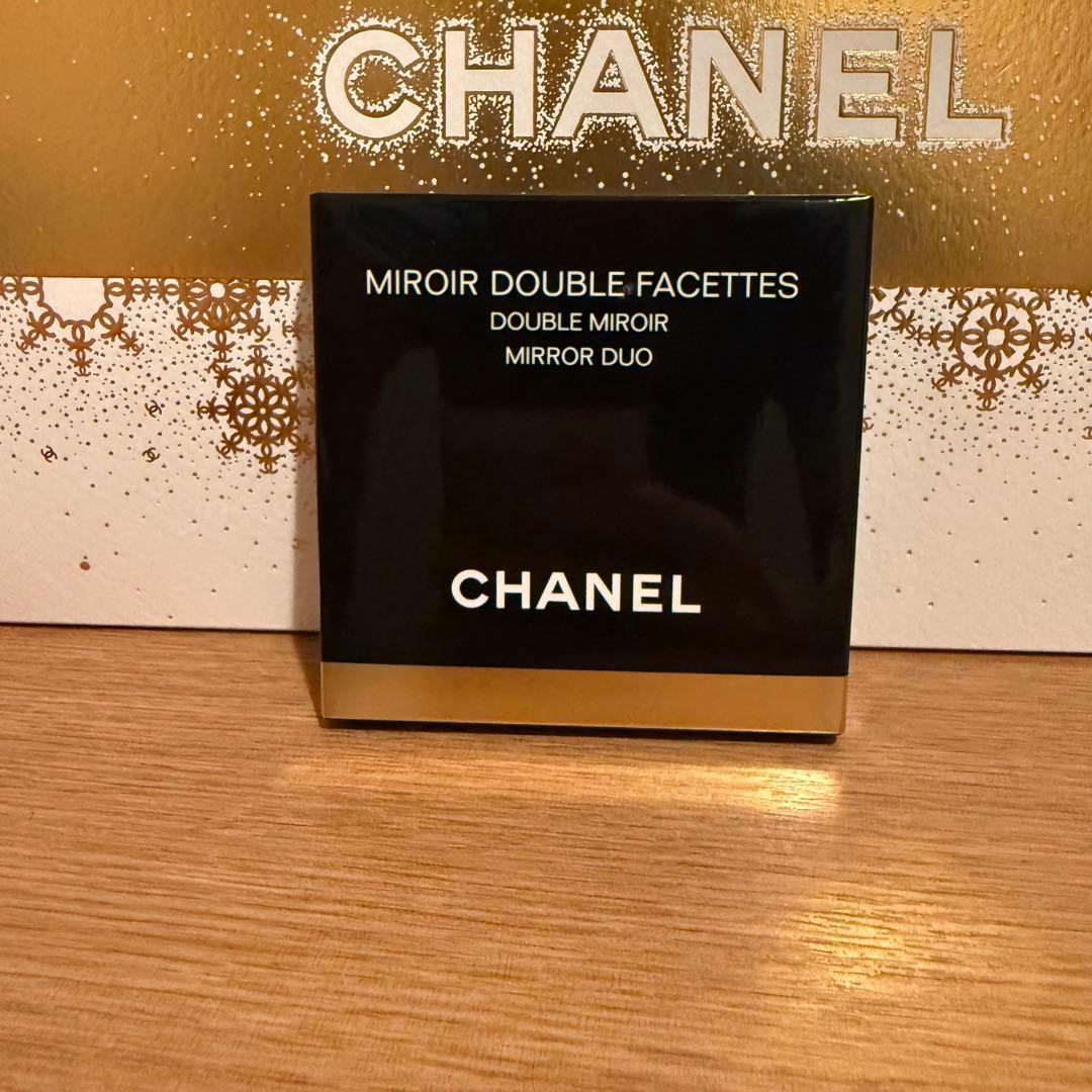 シャネルクリスマスコフレ2024トータルルックセット＋コンパクトミラー