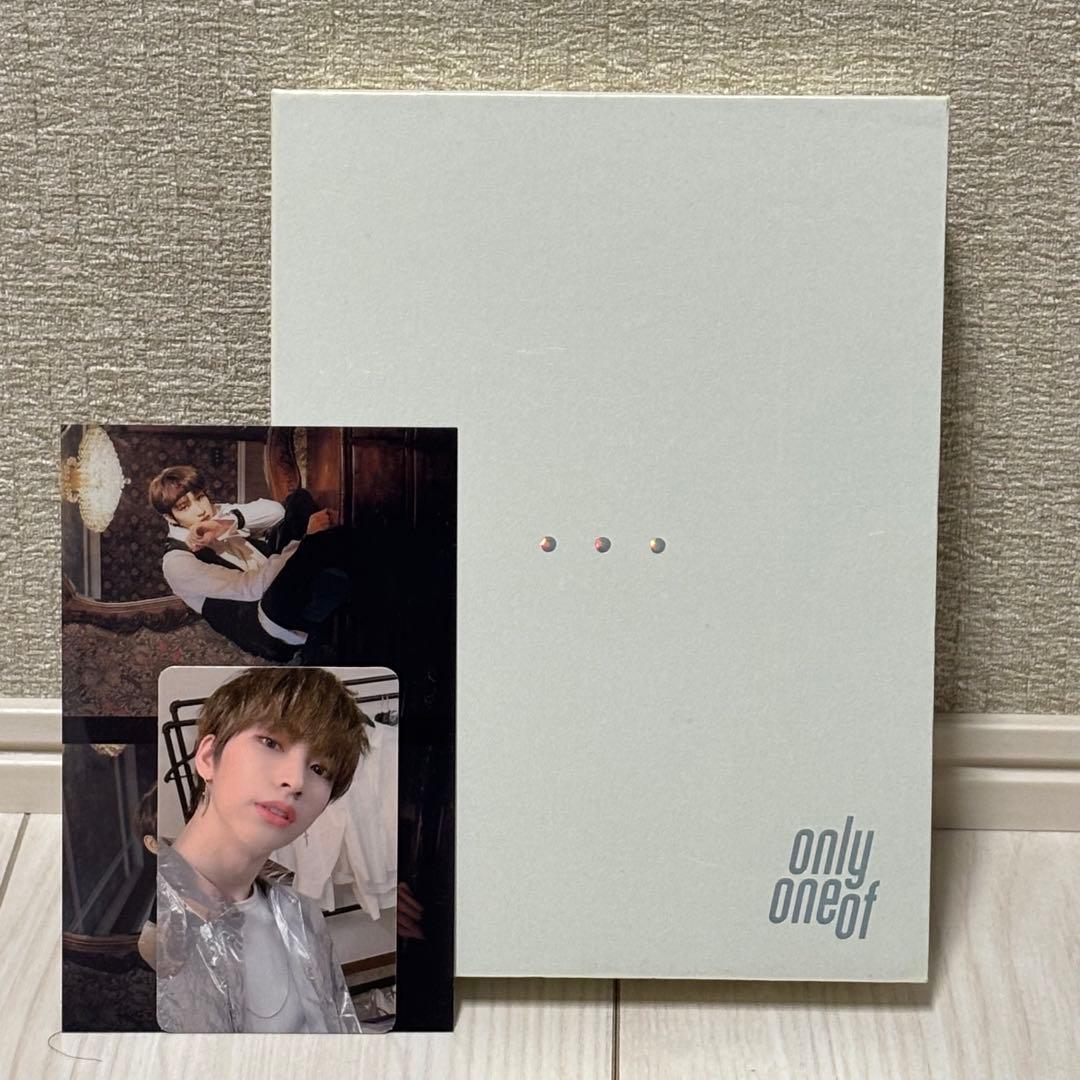 K-POP・アジア OnlyOneOf dot point jump(White Ver.) jp.ktown4u.com : K-POP Global On-Onffline Platform