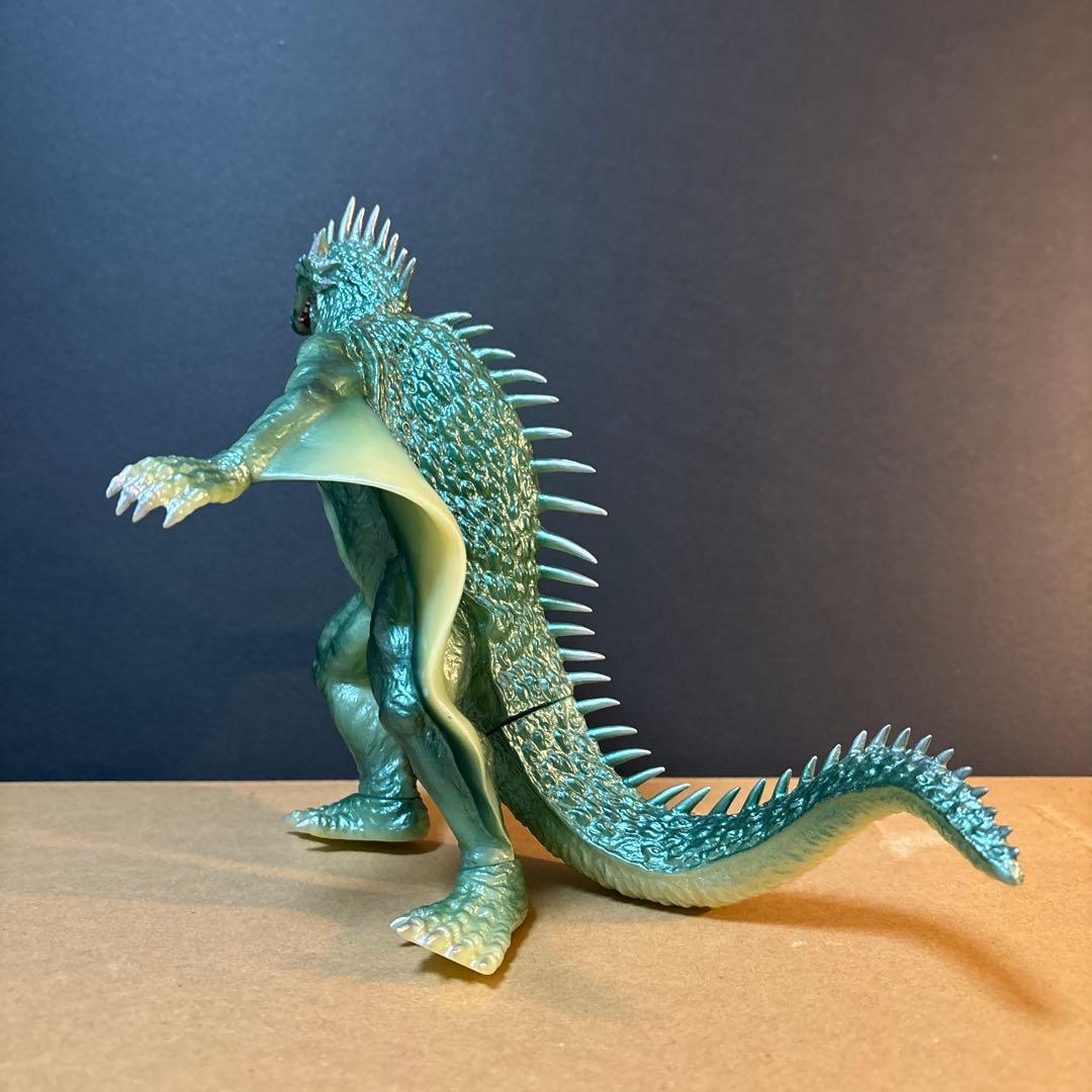 CCP 大怪獣バラン 婆羅陀魏山神 蓄光 グリーンメタver .｜大怪獣バラン