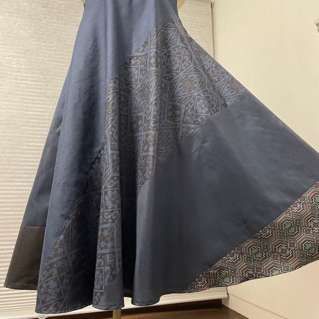 着物ワンピーステントラインロング丈《12》大島紬(証紙付き)等M〜L［紺系］