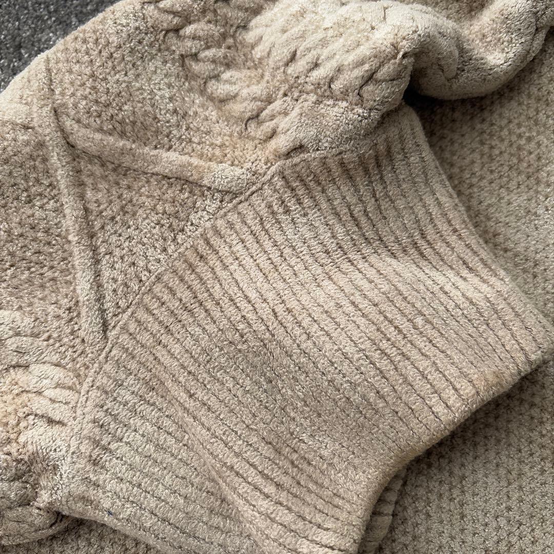 abyts 佐藤健 ベージュ タートルネック ケーブルニットセーター サイズ