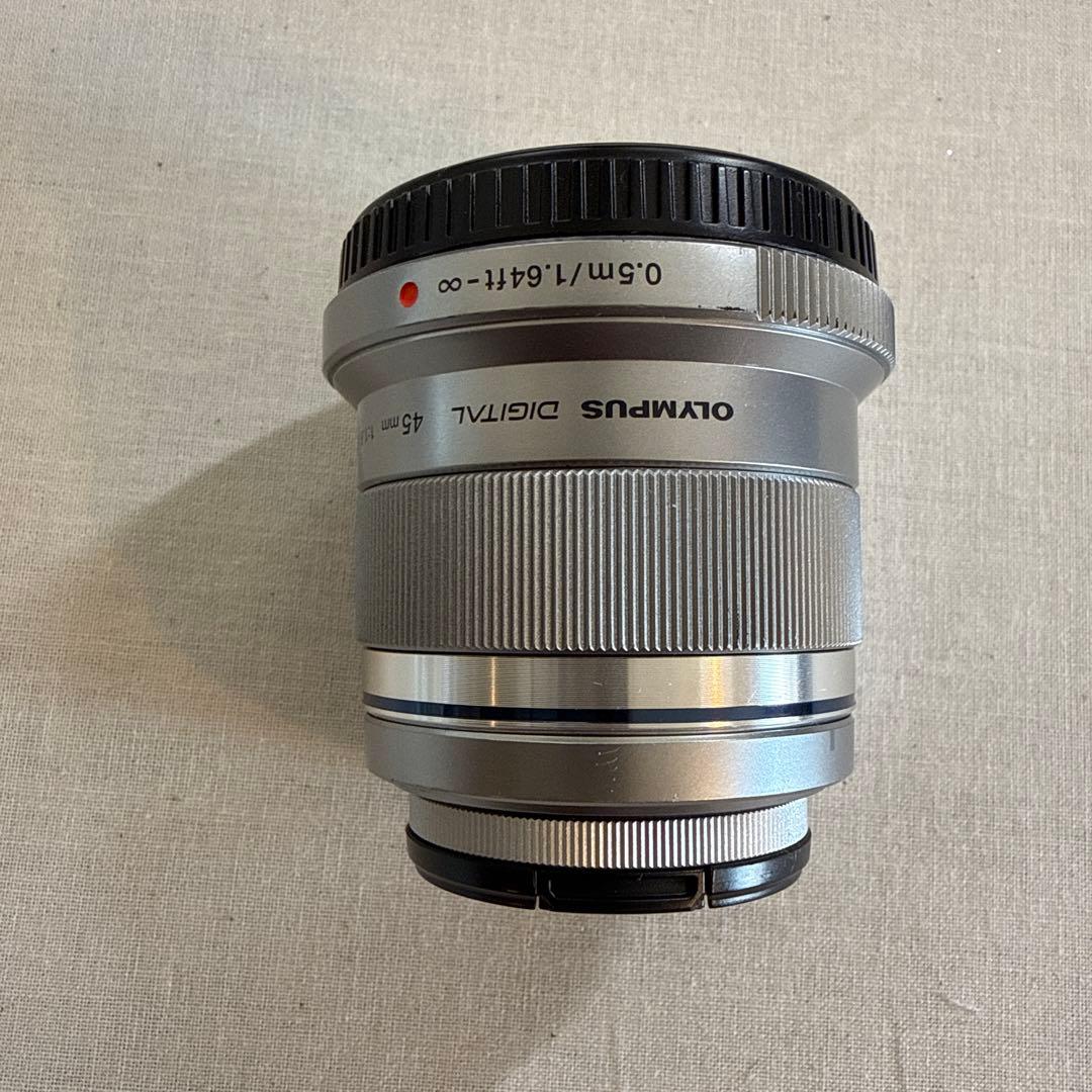OLYMPUS 単焦点レンズ M.ZUIKO 45mm F1.8 プロテクター付 - メルカリ