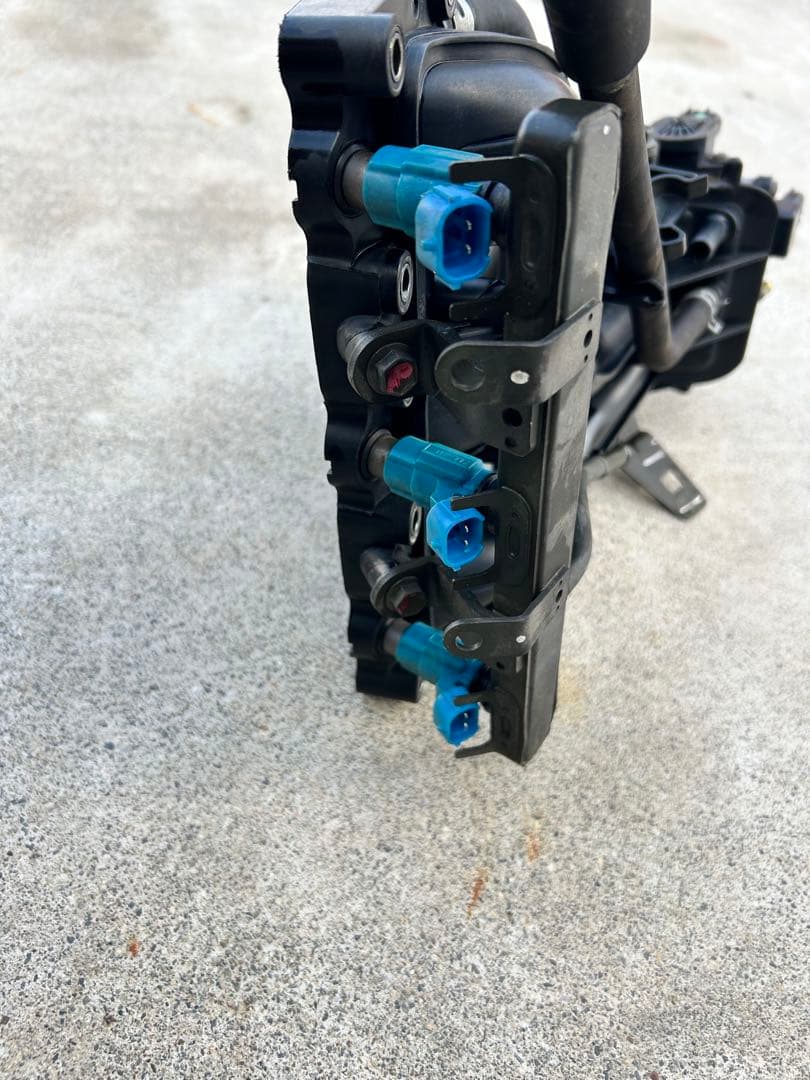 専用品 キャリー DA63T インテークマニホールド スロットルボディー