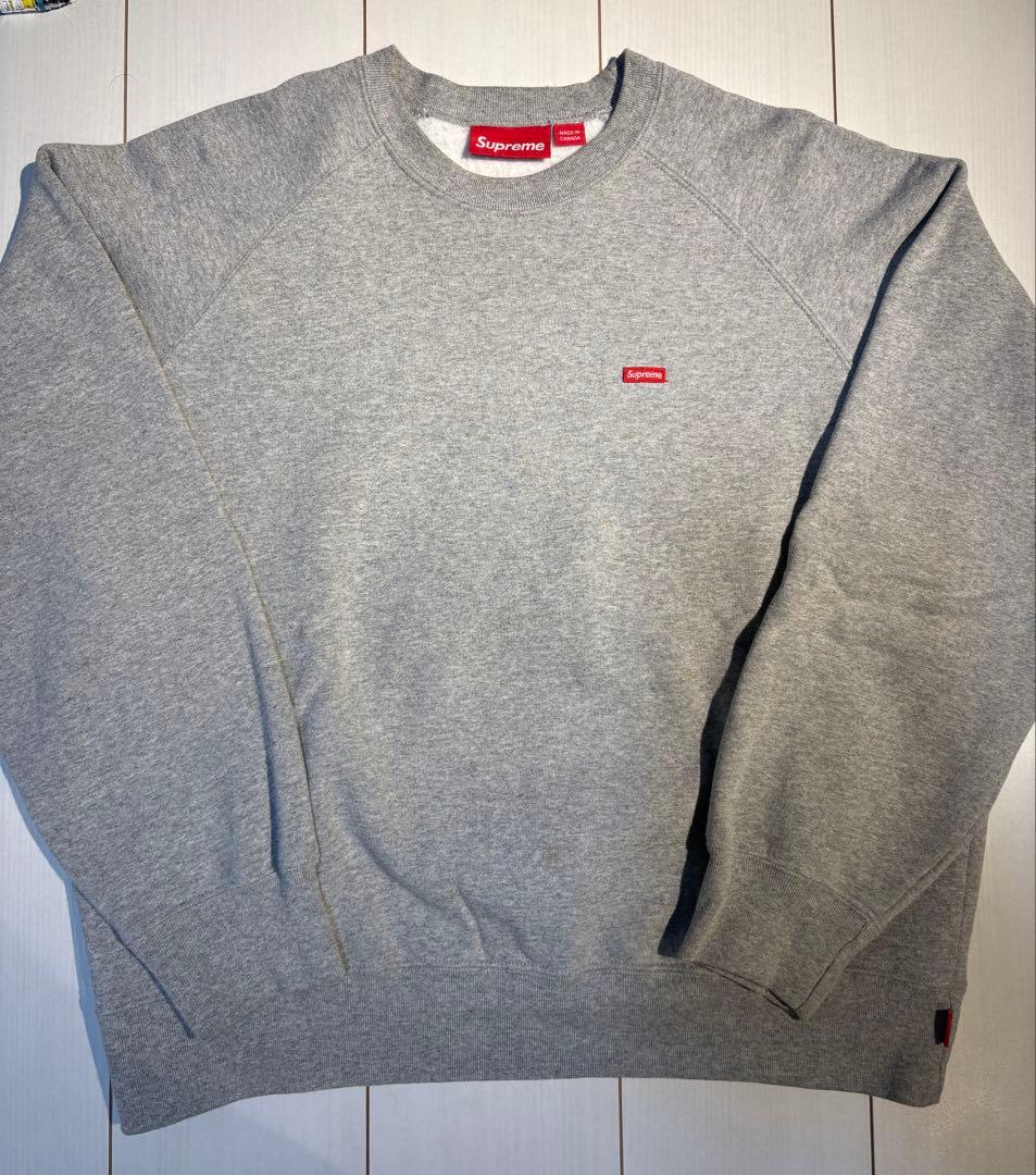 Supreme Small Box Raglan Crewneck - メルカリ