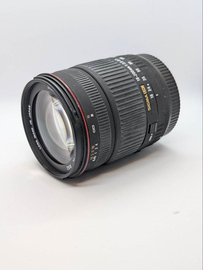 SIGMA 18-200mm F3.5-6.3 DC (キヤノンEFマウント)