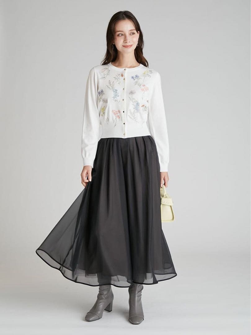 新品未使用】CELFORDセルフォード♪フラワー刺繍カーディガン OWHT