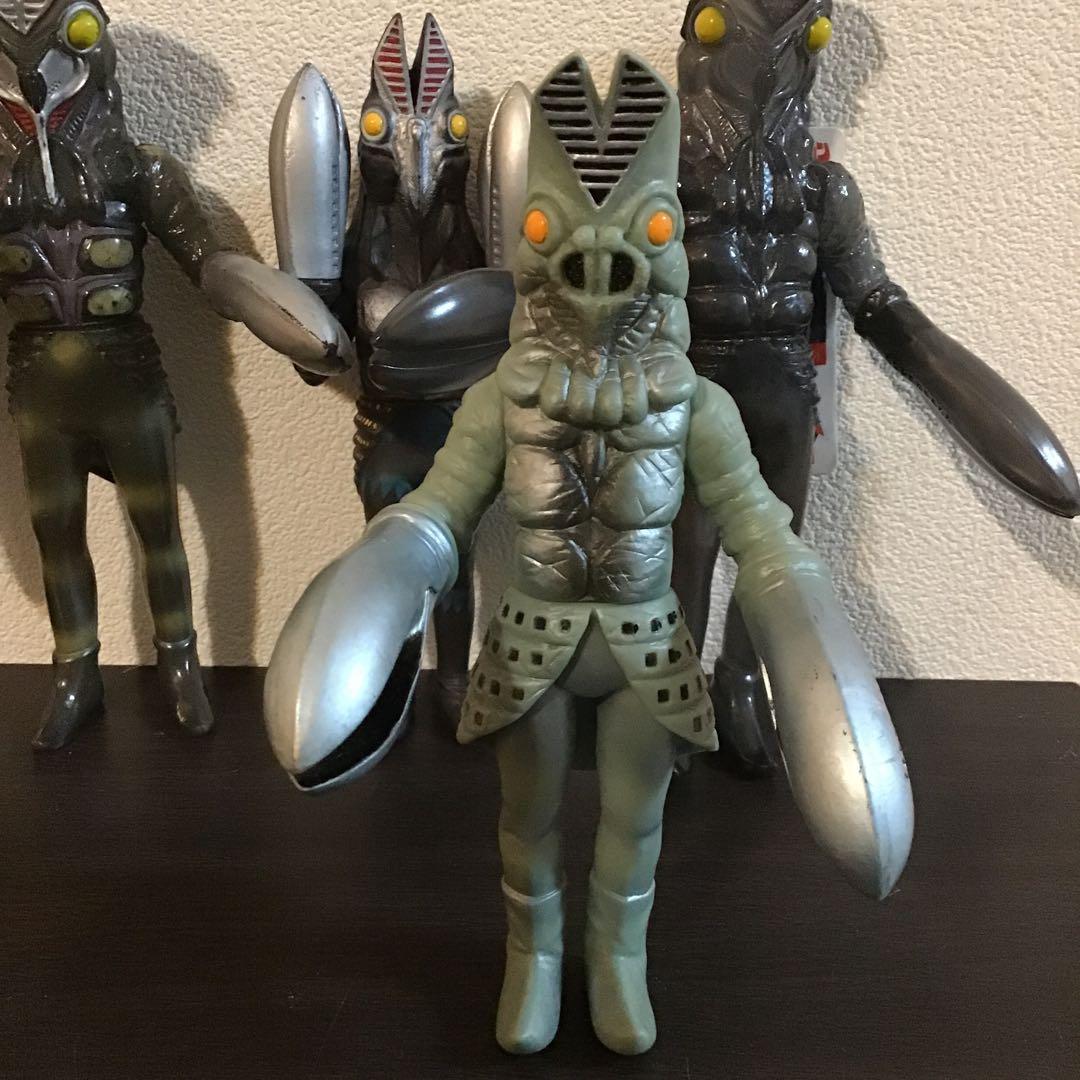 バルタン星人11体セット 分身バージョン パワード・バルタン ジュニア