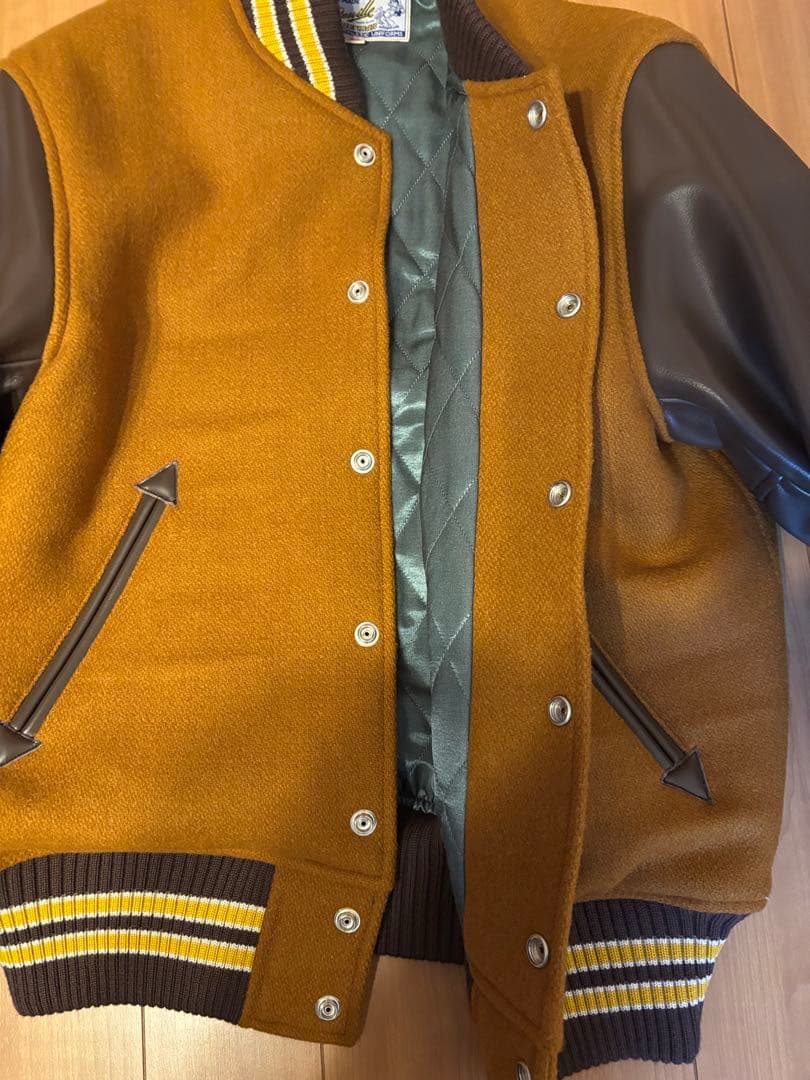 whitesville アワードジャケット 36サイズ ゴールド×ブラウン - メルカリ