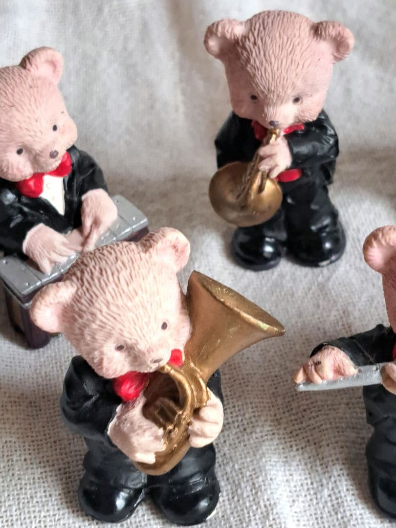 くまの音楽隊 オーケストラ 置物 - メルカリ