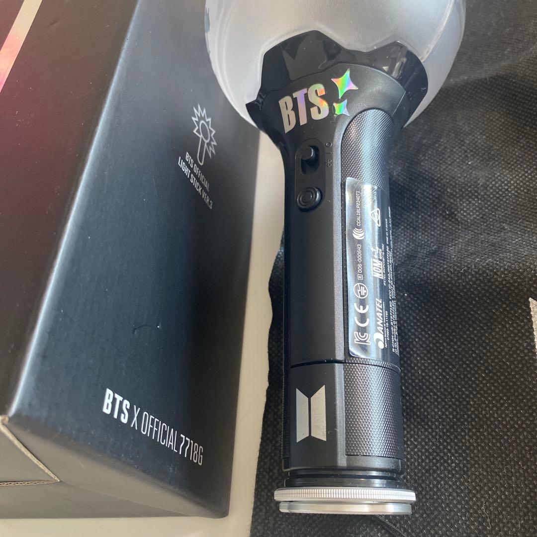 BTS OFFICIAL LIGHT STICK VER.3 アミボム トレカ付 - メルカリ