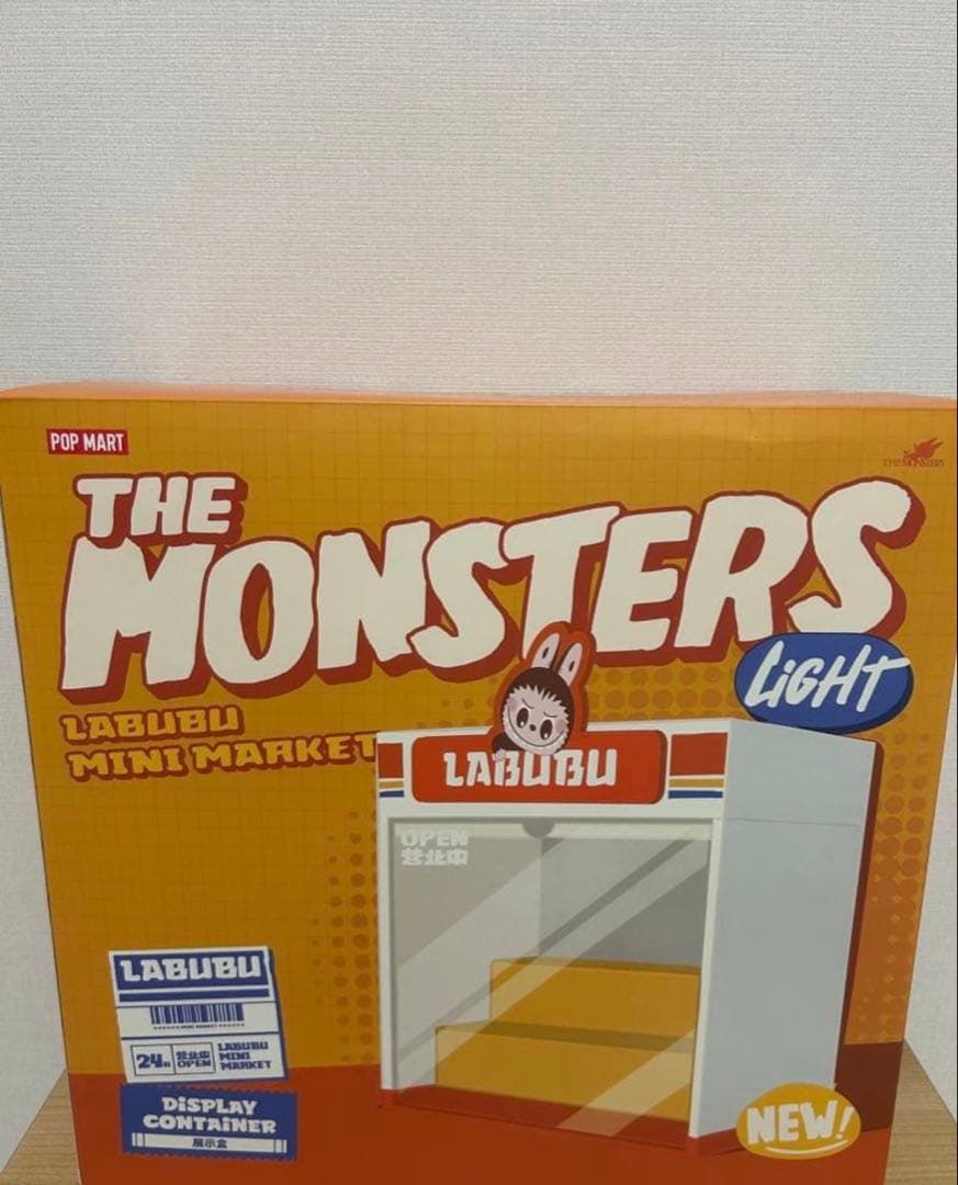 LABUBU wacky mart コンテナワッキーマート展示ボックス