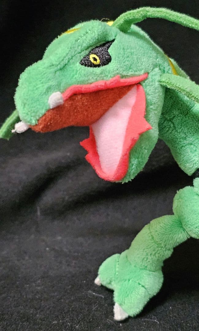 ロングにょろにょろぬいぐるみ レックウザ ポケモンセンター - メルカリ