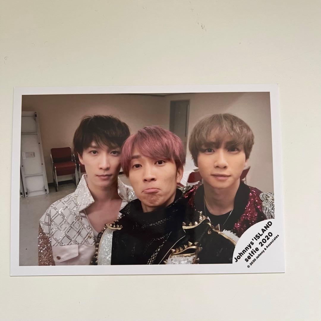 渡辺翔太 田中樹 松田元太 セルフィー 公式写真 0 - メルカリ