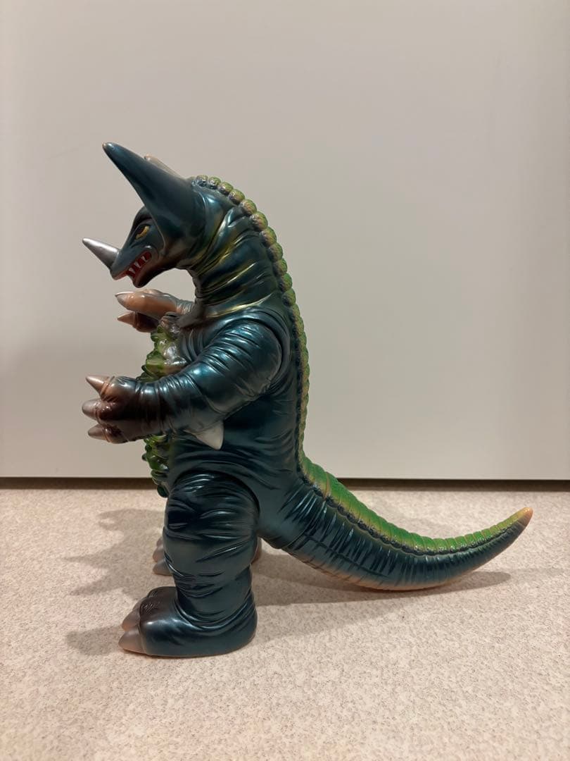 ブルマァク ジャイアントゴモラ KS版（M1号 西村祐次氏 塗装） - メルカリ