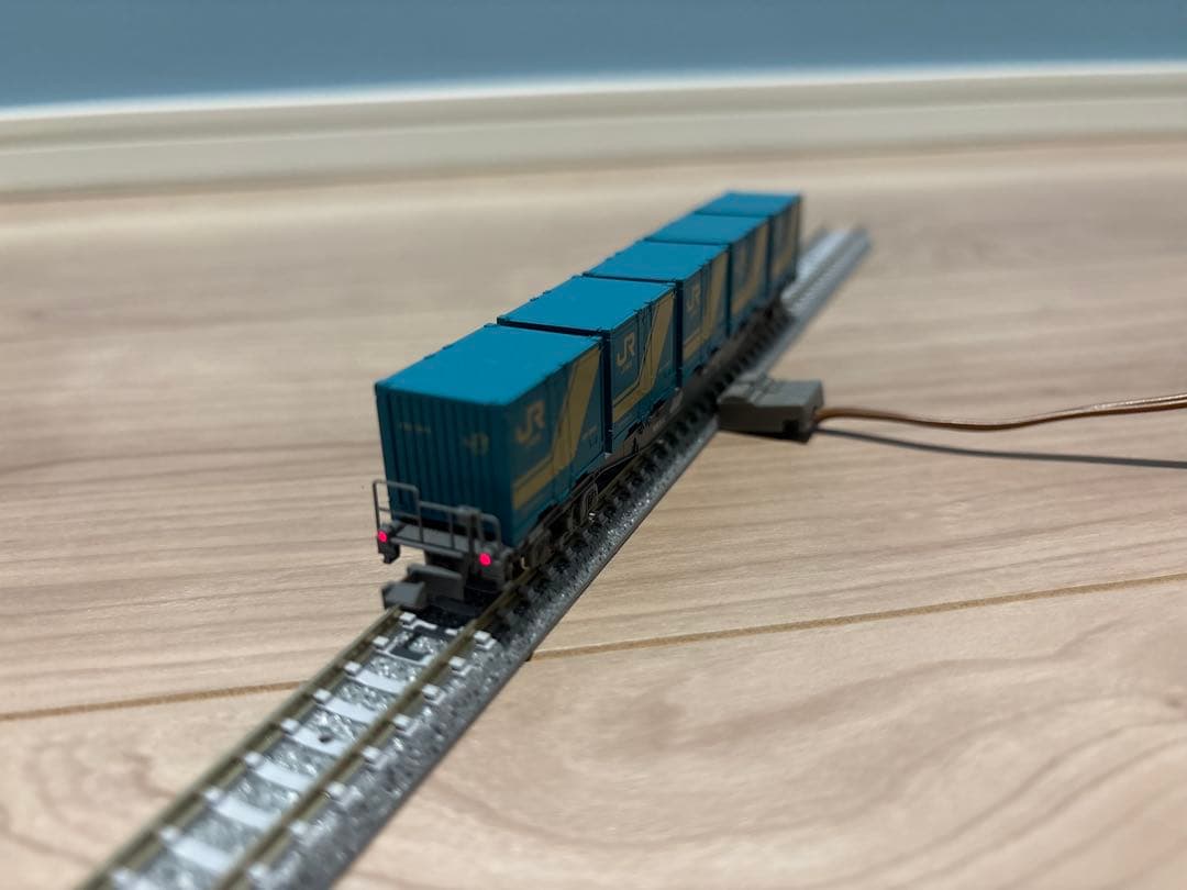 た*ち様 TOMIX KATO コキ104 コキ107 計12両、コンテナ47個 - メルカリ