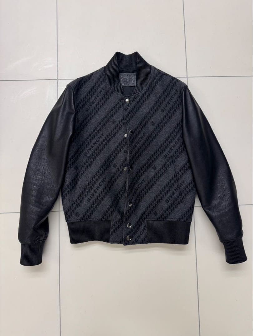 GIVENCHY Black Chain Bomber Jacket ジャケット レザー アビエータージャケット - ブラック BM01DB6Y3V-001 - ハイ