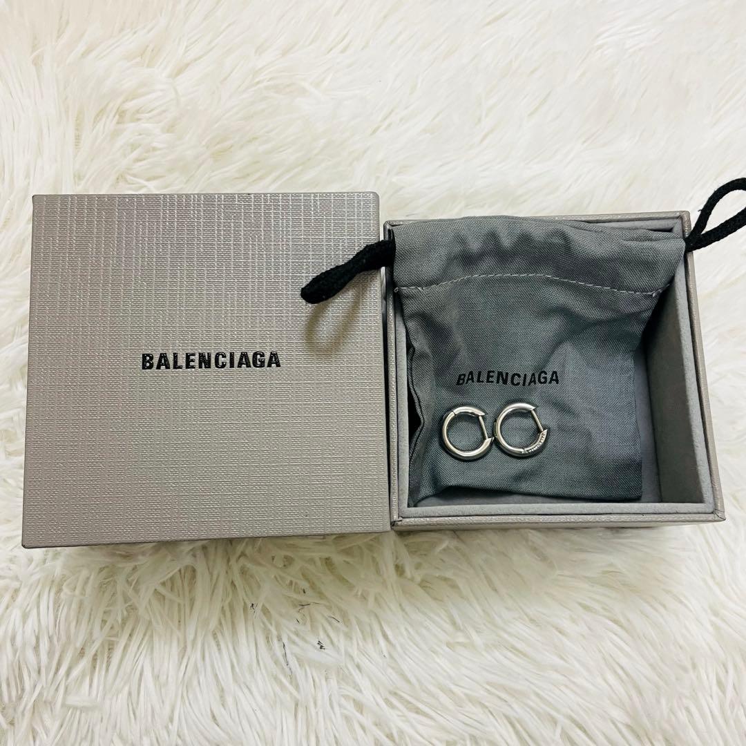 未使用級✨付属完備✨BALENCIAGA ピアス フープ シルバー ロゴ 現行