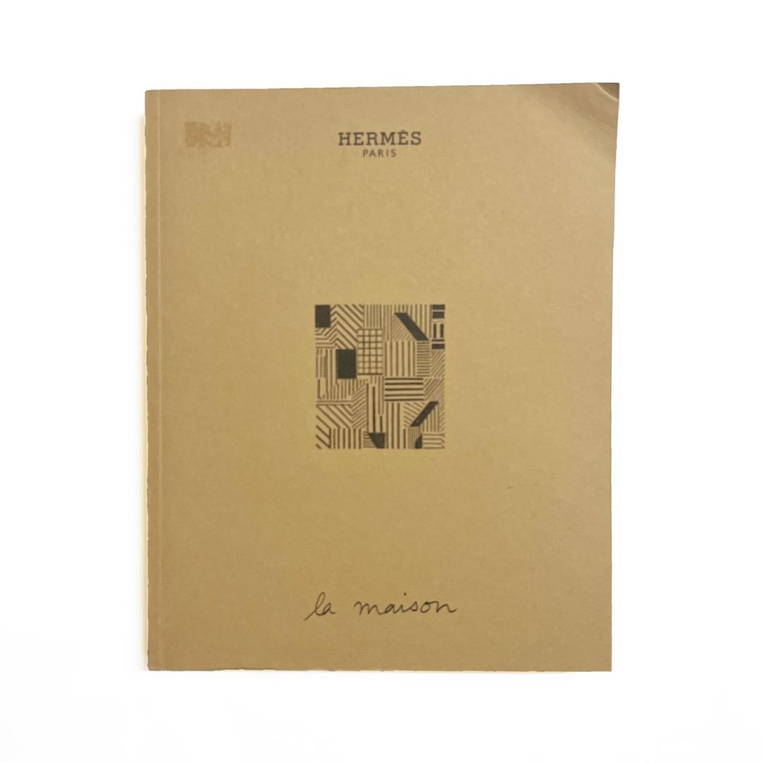 Hermes la maison 2016/2017 インテリアファニチャー Celebrating Fashion That Can Be Seen But Not Bought - The New York