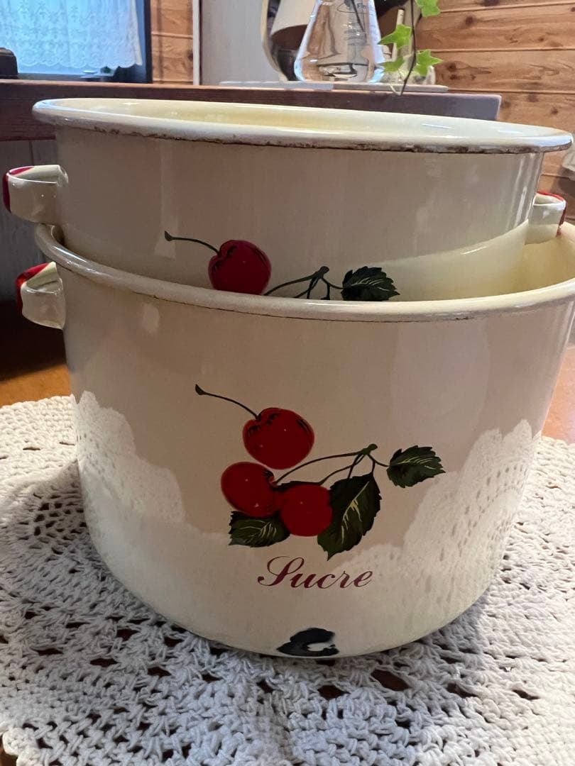 さくぱるさん専用チェリー柄ホーロー♪保存容器2個セット♪マニー風