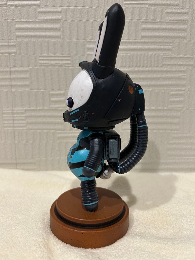 超レア　デスティニー2 ジェイドラビット 玉兎フィギュア