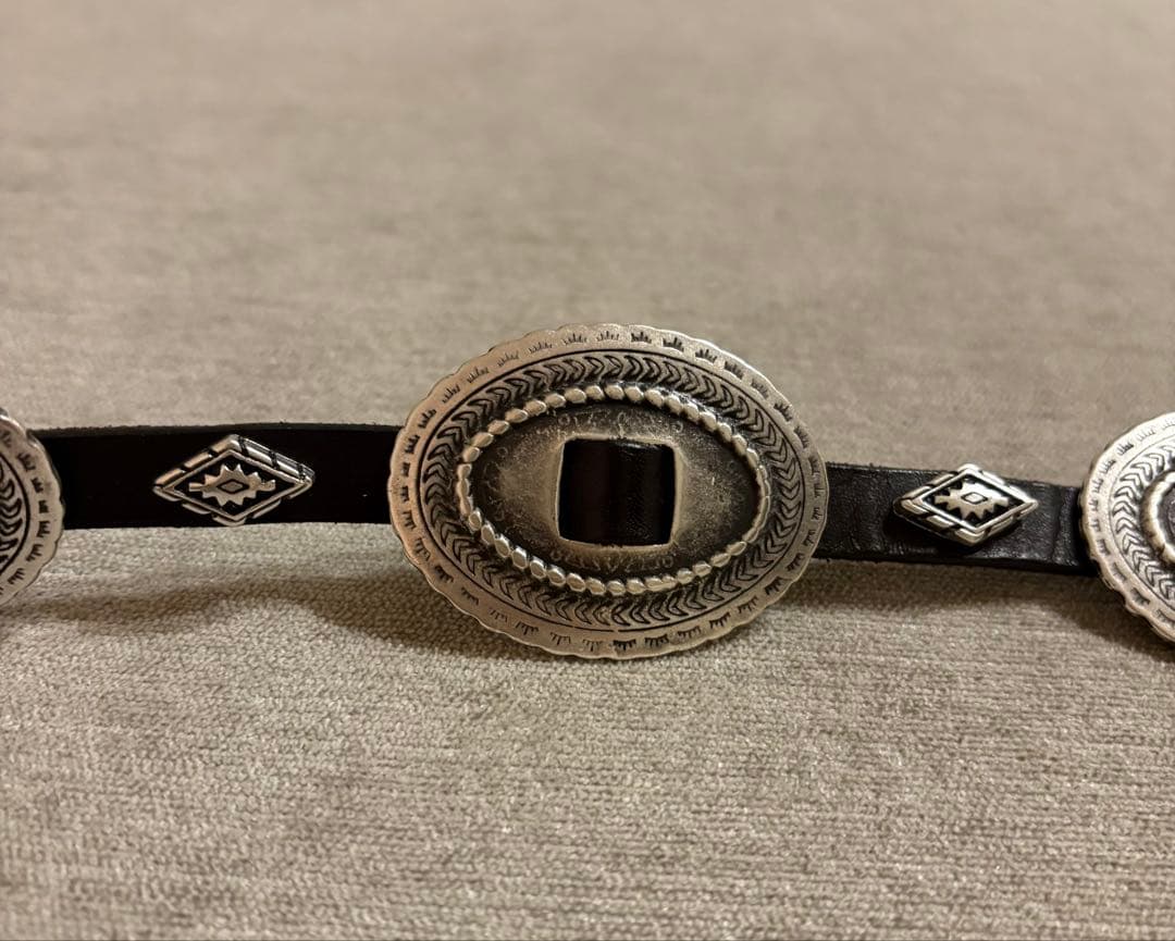 試着のみ☆ウィムガゼット Puntovita コンチョ細ベルト レザー