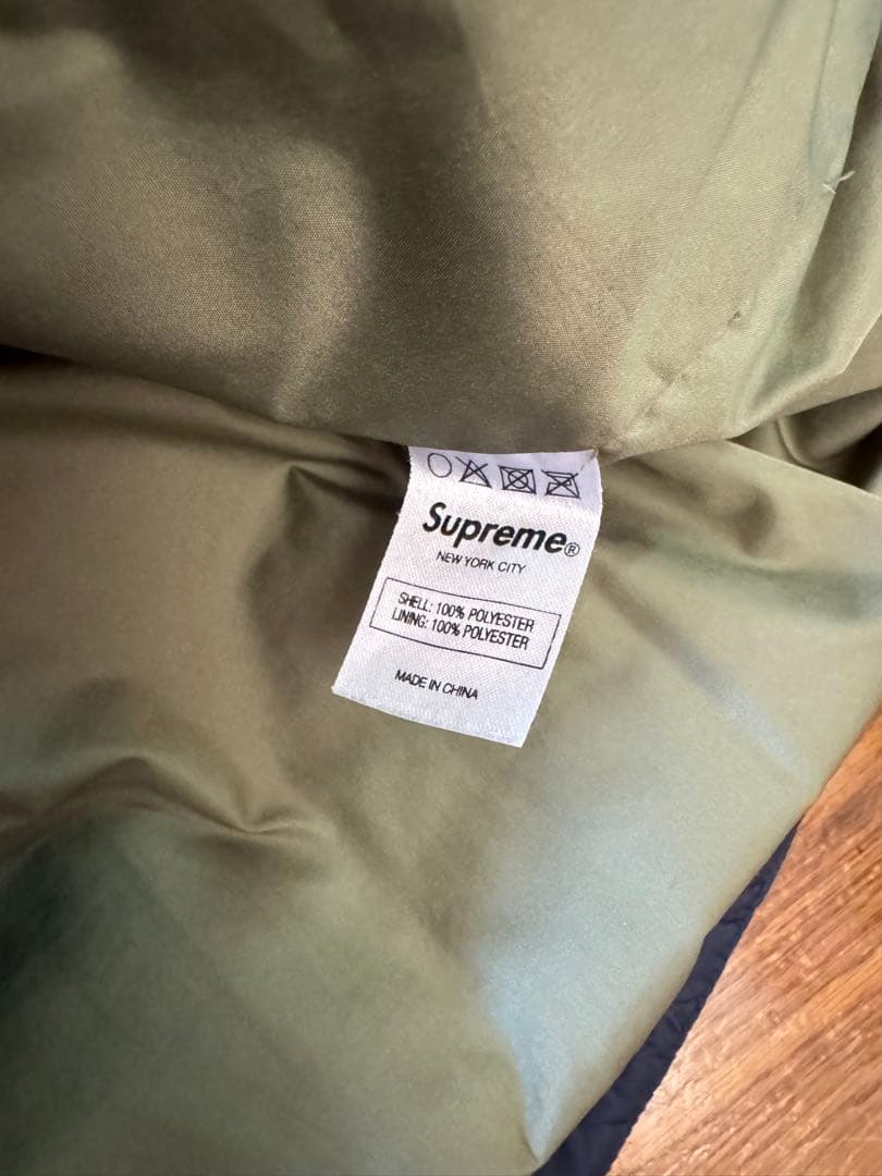 ぐ*ぅ様 シュプリーム ネイビー フード付きダウンパーカー - メルカリ