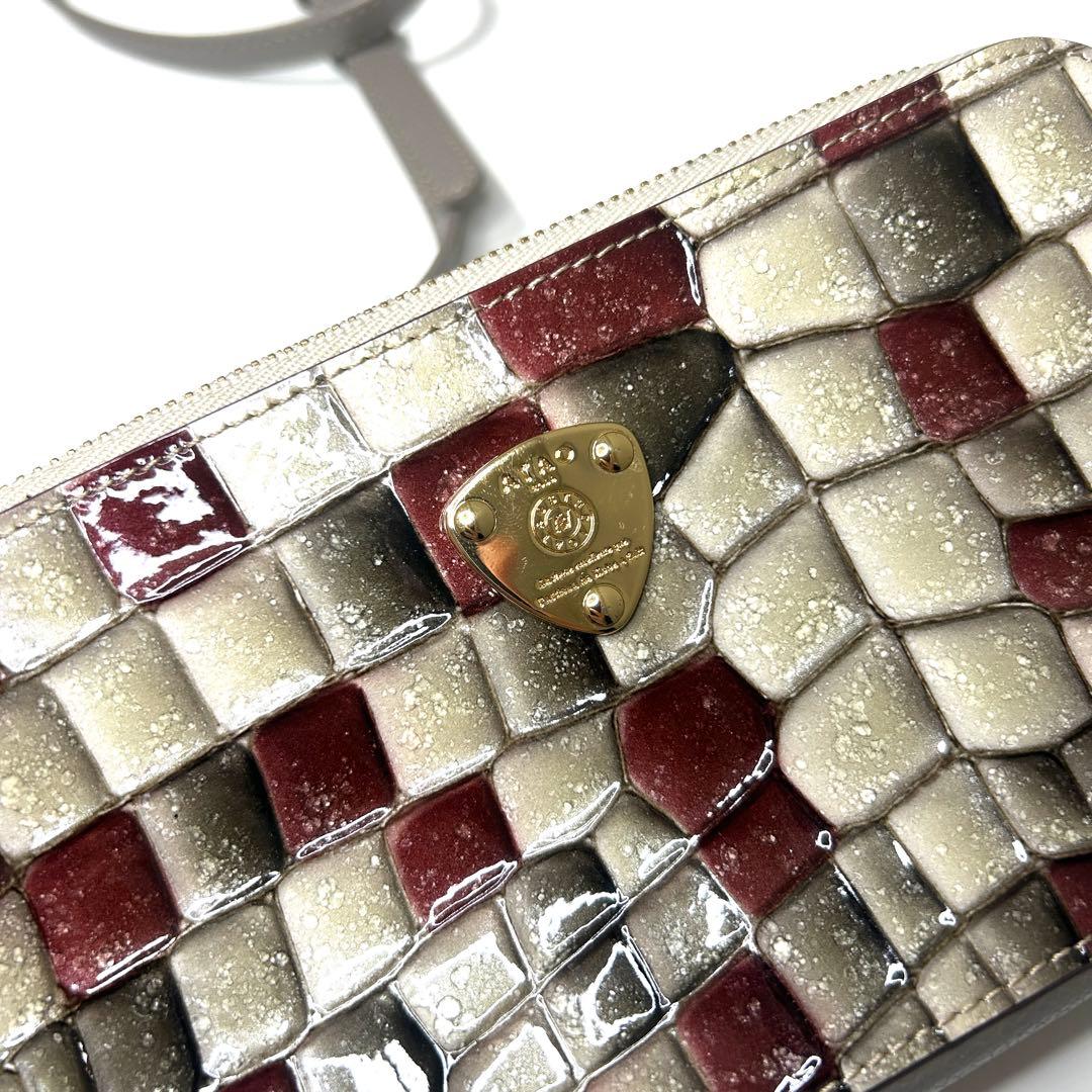 極美品】ATAO アタオ 市松柄 レザー 2way ショルダーウォレット - メルカリ