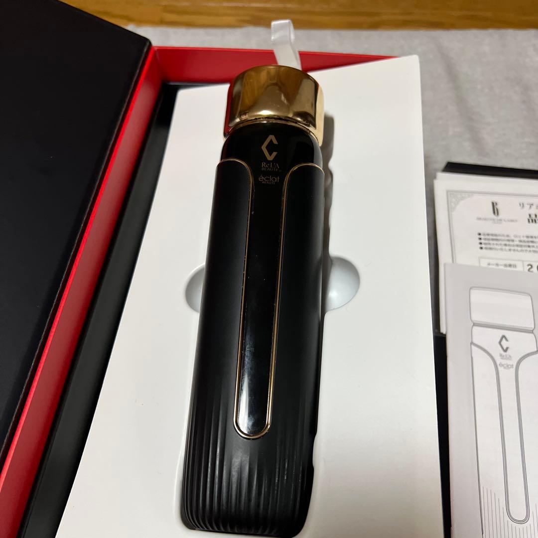 éclat RE001 美顔器 ブラック・ゴールド エクラボーテで実現する「時短美肌」—毎日簡単にプロ級ケアを叶える新
