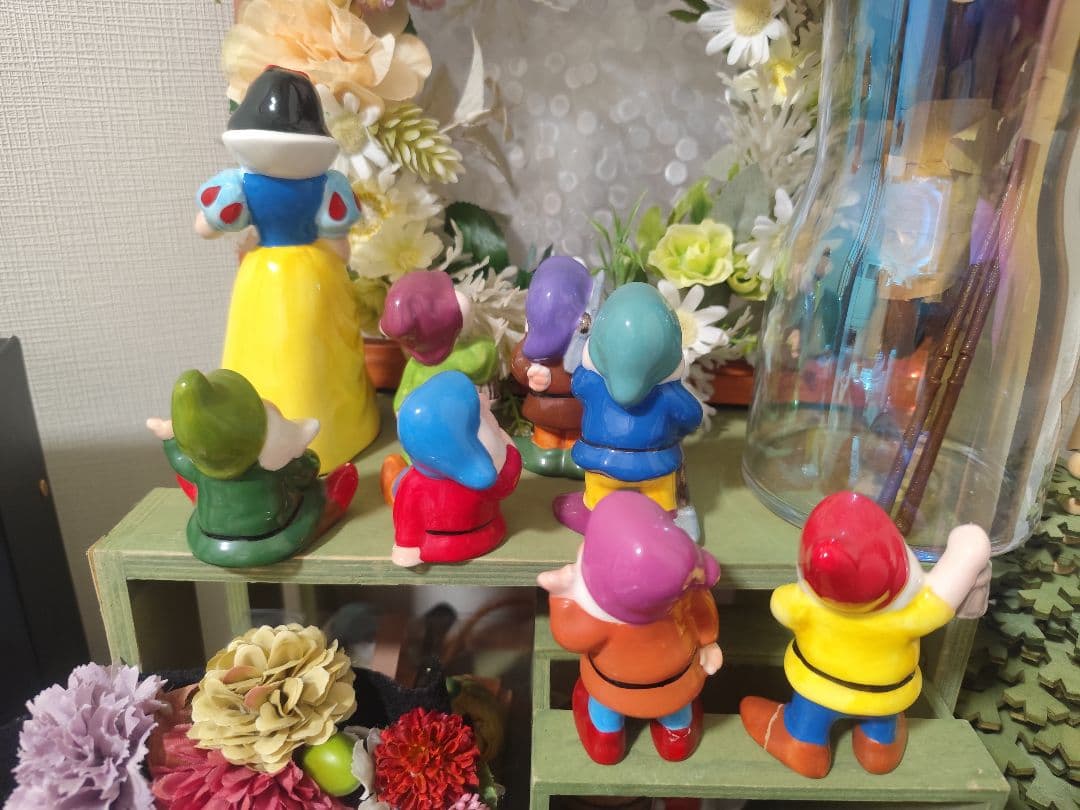 白雪姫 七人のこびと 陶器 置物 ディズニーランド ディズニー - メルカリ