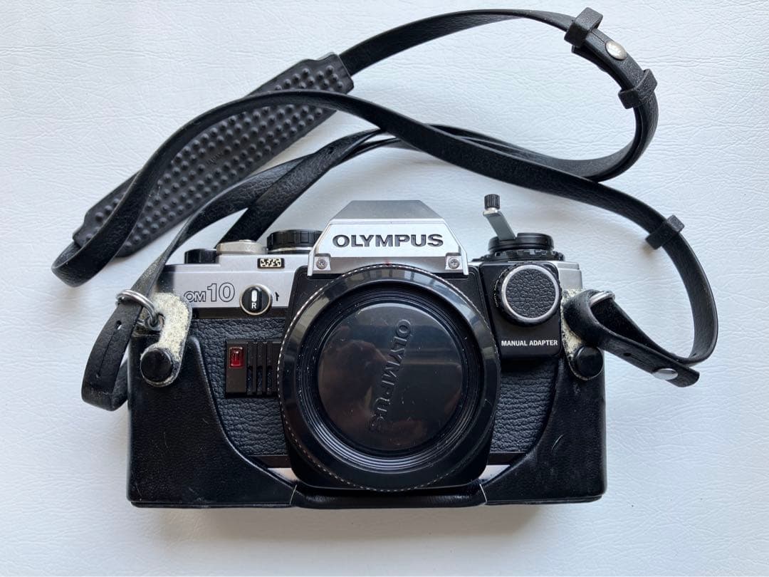 オリンパス OM-10 カメラ&付属品(望遠レンズ、ストロボ、フィルター等