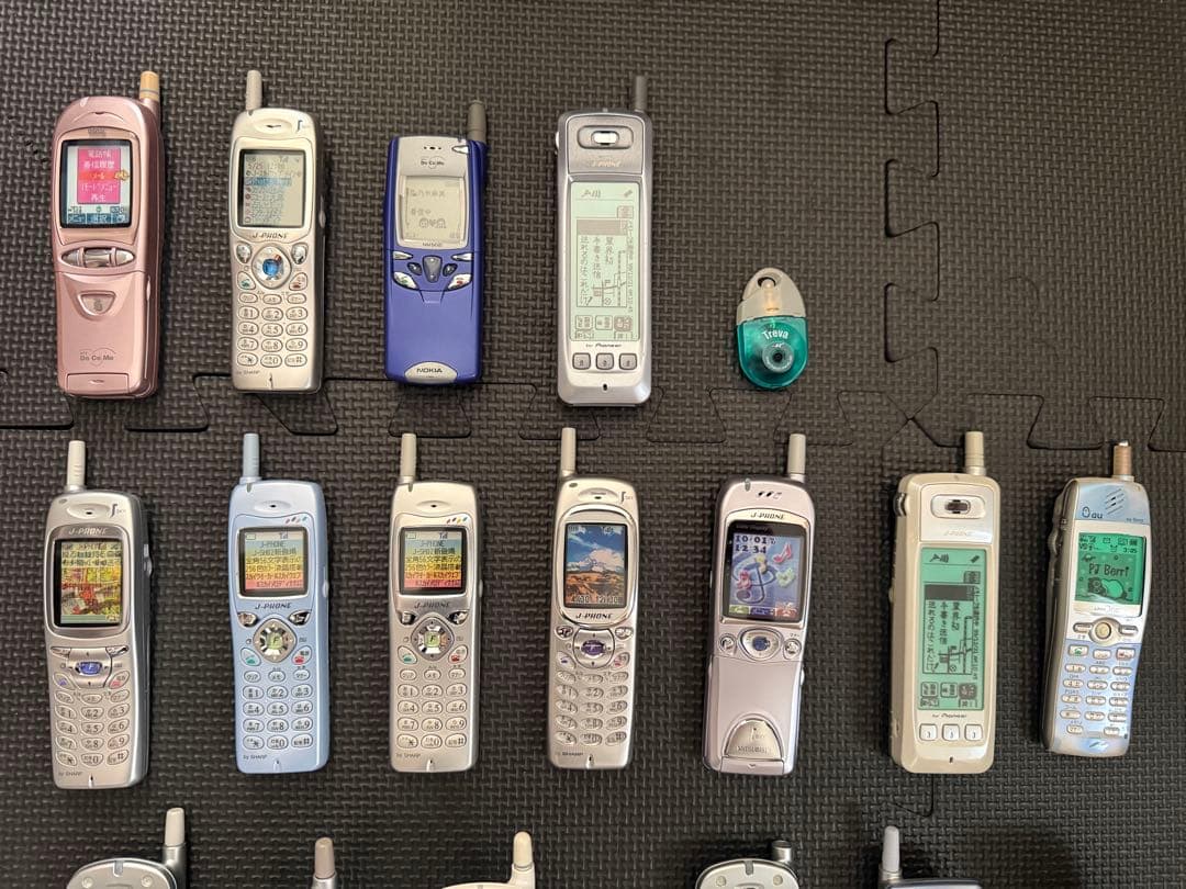 携帯電話 モックアップ23個と小型カメラTOREVAのモック - メルカリ