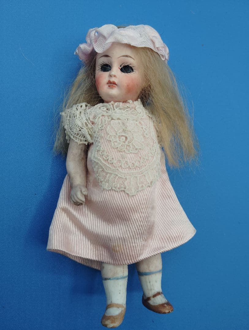 アンティークビスクドール ミニョネット オールドビスクドール - メルカリ