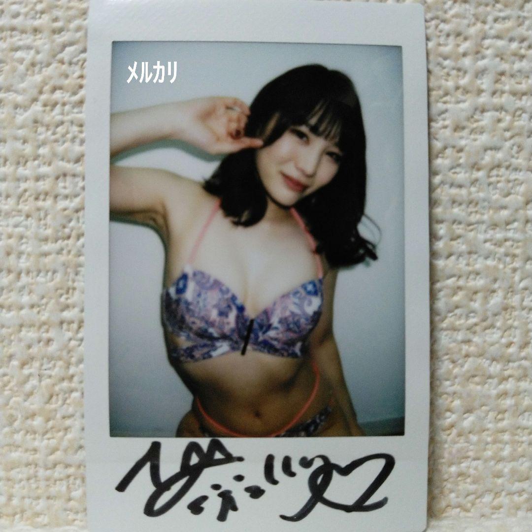 鈴村あいり 「直筆」サイン入りチェキ ⑩ 《 ワキ見せポーズ