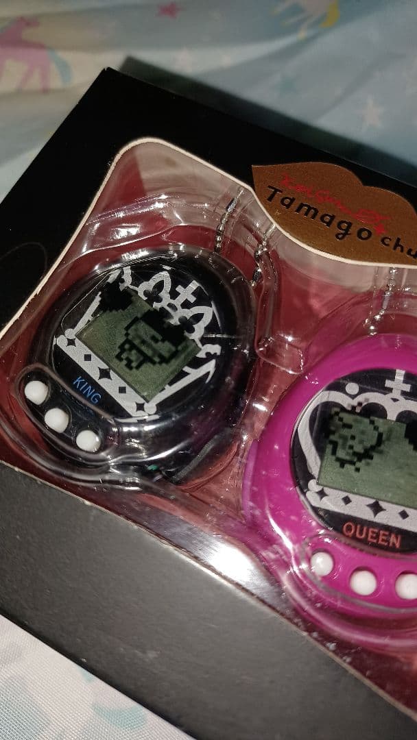 たまごっち 恋するたまごっちゅ キング クイーン ブラック ピンク